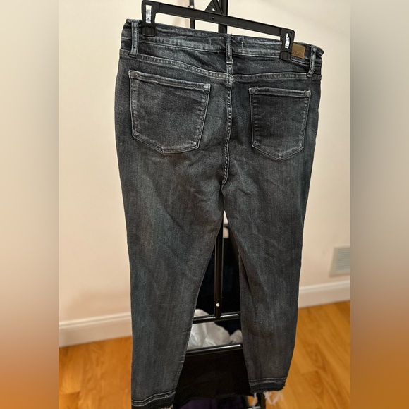 Judy Blue Jeans Womens 15/32 Jaycie Skinny Fit Raw Hem Grayish Black JB88165 - Picture 5 of 8